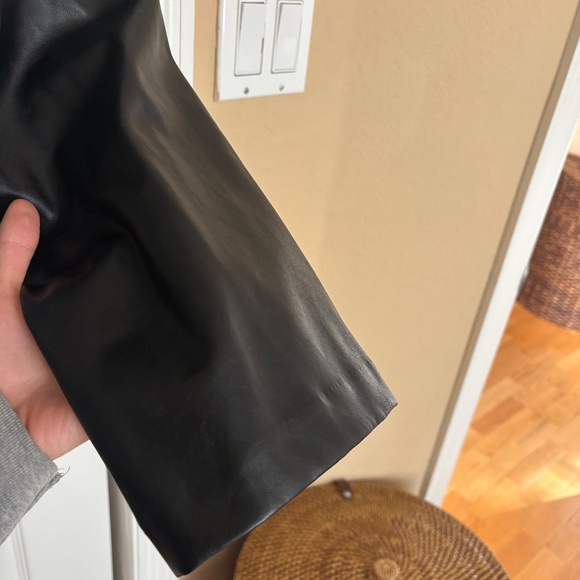 GAP High Rise Vegan Leather Straight Pull-On Pants - Picture 7 of 7